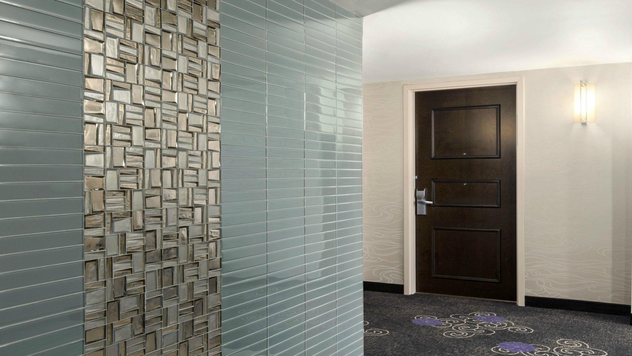 Holiday Inn Hotel & Suites Gateway By Ihg Вильямсбург Экстерьер фото