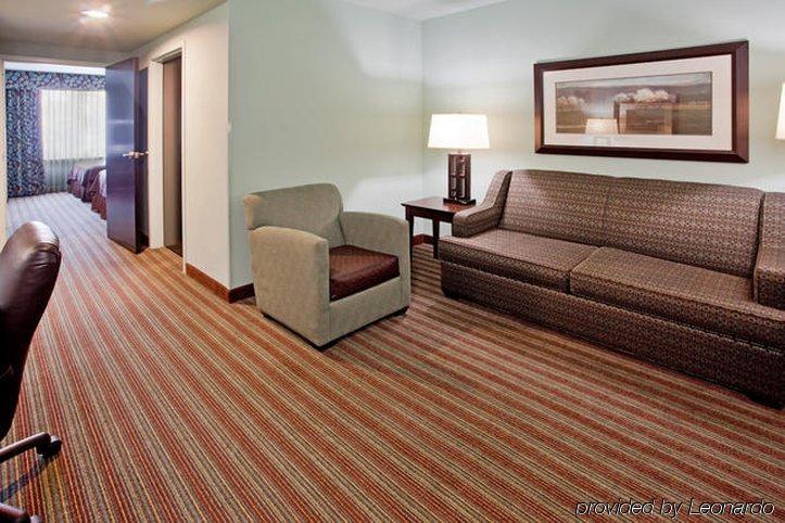 Holiday Inn Hotel & Suites Gateway By Ihg Вильямсбург Экстерьер фото