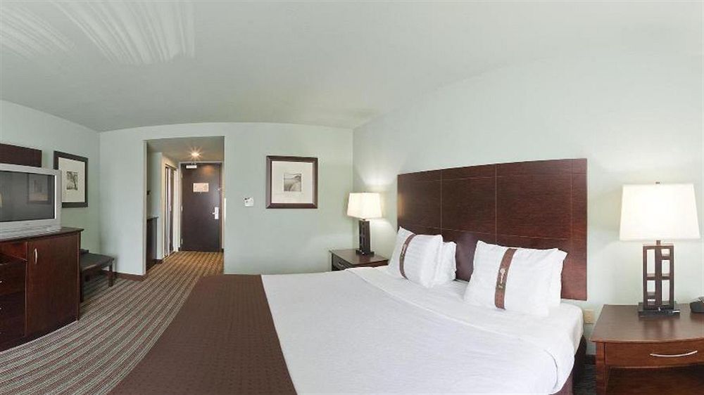 Holiday Inn Hotel & Suites Gateway By Ihg Вильямсбург Экстерьер фото